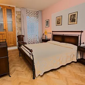 Maison Savoia Gasthuis